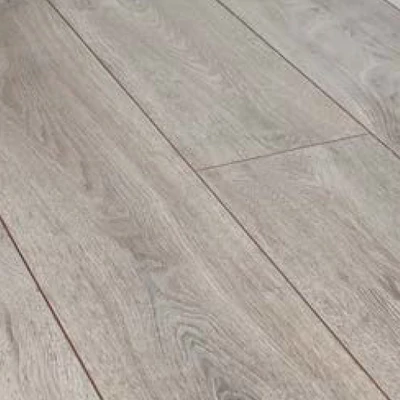 Krono Swiss Noblesse V4 Wide Queens tölgy laminált padló 138x24,4x0,8 cm
